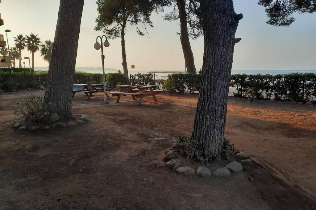 Apartamento Con Piscina, En Primera Linia De Mar. Cambrils Kültér fotó